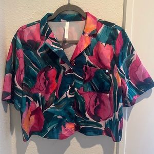 Silk crop floral tee